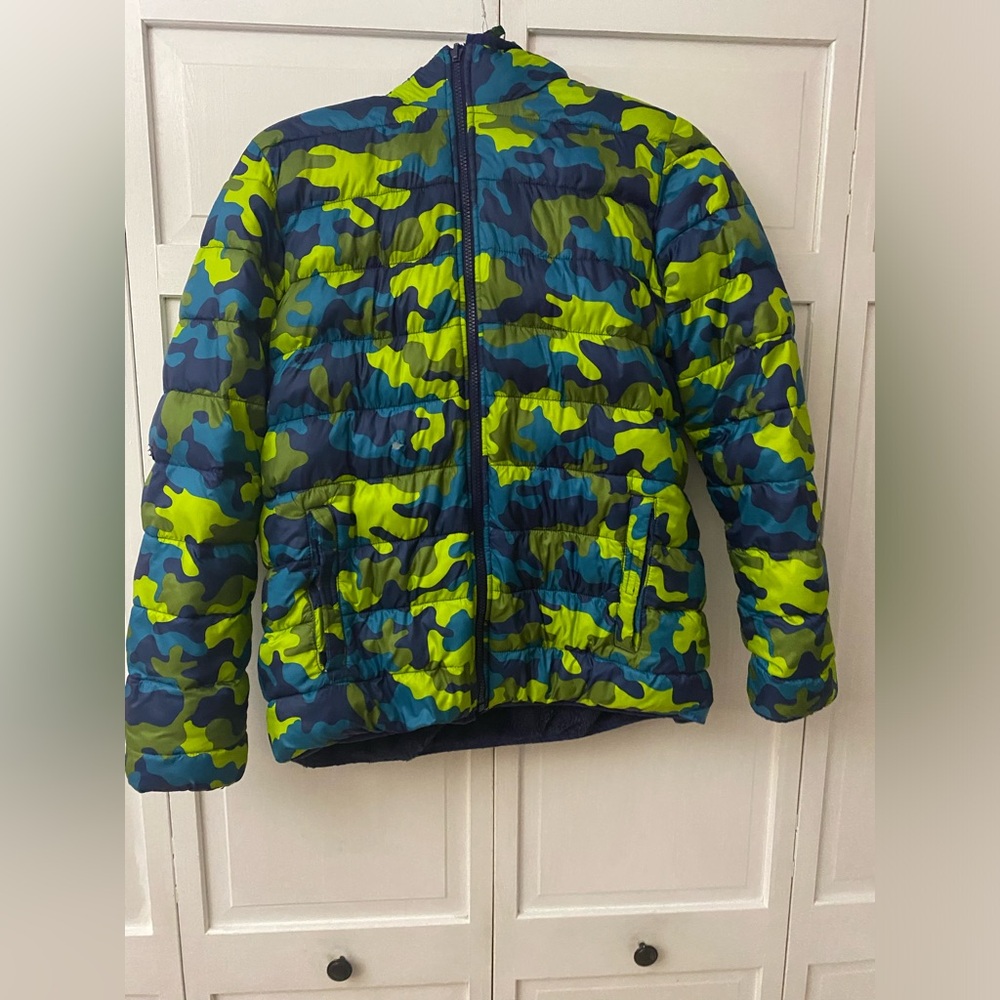 Used boys lands end revirsible camo winter puffer coat